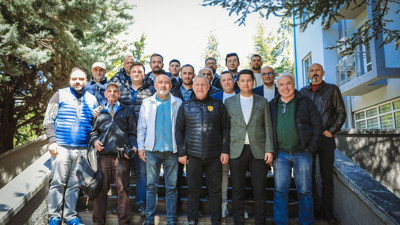 Ankaragücü Teknik Direktörü Mesut Bakkal basın mensuplarıyla bir araya geldi: "Küme düşme gündemimizde yok!"