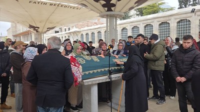 İstanbul'da bıçaklanarak hayatını kaybeden Elif Kırav son yolculuğuna uğurlandı