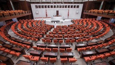Karma Komisyon toplandı: HSK’ye üye seçimi için alt komisyon kuruldu
