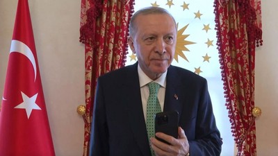 Cumhurbaşkanı Erdoğan, Trabzonspor’un UEFA Gençlik Ligi’nde kazandığı başarıyı kutladı