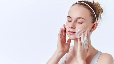 Yüz Temizleme Jeli Ne İşe Yarar?