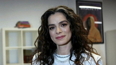 Sandık Kokusu Karsu kimdir? Gerçek adı ne? Nereli, kaç yaşında, evli mi, oynadığı diziler!