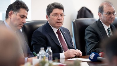 Bakan Tunç'tan anayasa çıkışı: “Yeni anayasa hedefinden vazgeçmiş değiliz”