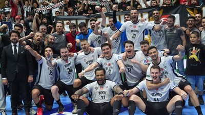 Hentbol'da şampiyon Beşiktaş!