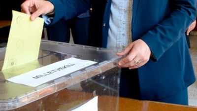 "Bu pazar seçim olsa kime oy verirsiniz?"