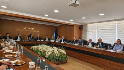 Ankara siyasetinde “Karton Bardak” kavgası