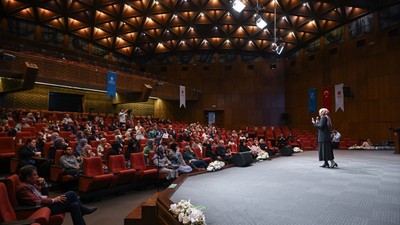 Ankara'da "İki İnsan Bir Hayat: Evlilik Okulu" programı düzenlendi
