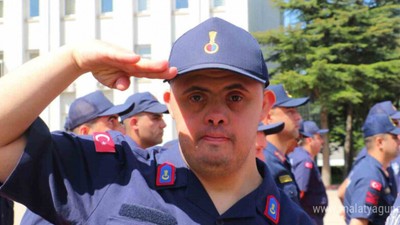 Ankara'da 52 Özel Gereksinimli Genç Ettikleri Yeminle Bir Günlüğüne Mehmetçik Oldu