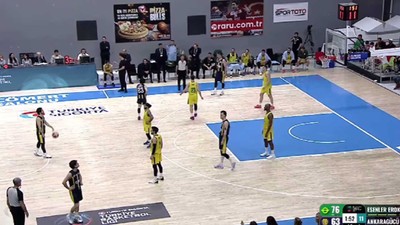 Ankaragücü hakeme tepki gösterdi, maçı bıraktı! Esenler Erokspor seride 2-0 öne geçti
