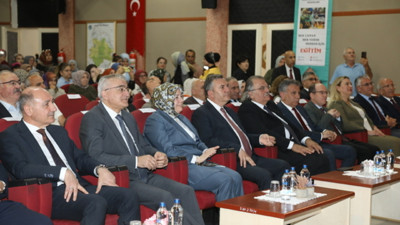 "Türkiye Yüzyılı'nda Anne ve Baba Olmak" Konferansı Çubuk’ta Gerçekleştirildi