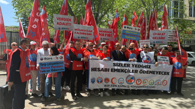 Adalet Bakanlığı önünde haklarını aradılar