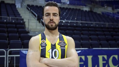 Melih Mahmutoğlu: "Biz yanak okşatmadan şampiyon olabiliyoruz"