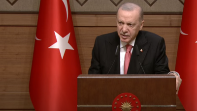 Erdoğan: "Görevi kötüye kullananın gözünün yaşına bakmayız"