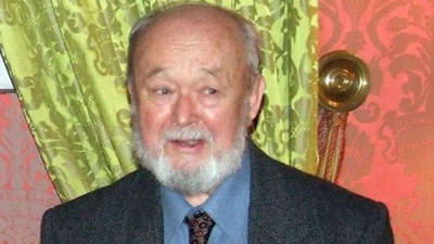 Türk tiyatrosuna ışık tutan yazar Güngör Dilmen kimdir?