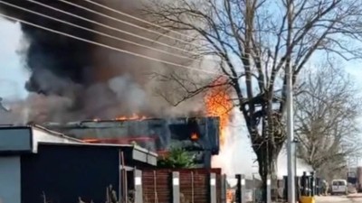 Ankara'da tavuk çiftliği alevlere teslim oldu!