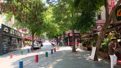 Ankara bayramda sessizliğe büründü: Kalabalık caddeler bugün boş