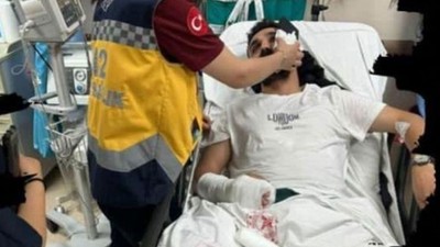 Iğdır'da hasta yakınları acil servis doktoruna saldırdı