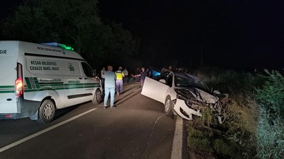 Edirne'de otomobille motosiklet çarpıştı: 2 ölü
