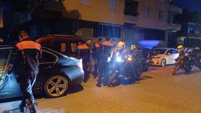 Çorum'da çıkan silahlı kavgada biri polis olmak üzere 2 kişi yaralandı