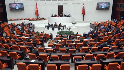 TBMM’de başkanlık divanı ve komisyon üyeleri seçildi