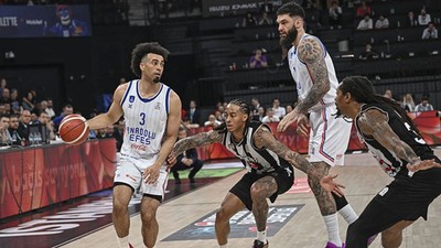 Anadolu Efes, finalin bir maç uzağında