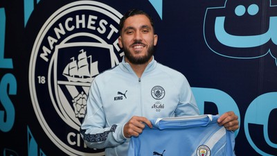 Manchester City 3 bombayı birden patlattı