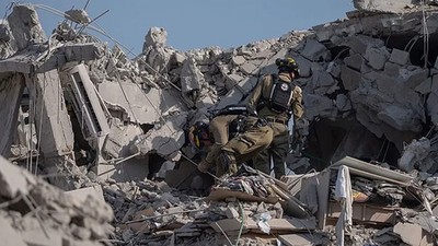 İran'ın İsrail'e saldırılarında 3 kişi hayatını kaybetti, 13 kişi yaralandı