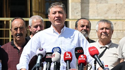 CHP'li Emir'den doğal alanları madenciliğe açan yasa teklifine sert tepki: Kömür çıkartacak diye zeytinliklerimizi yok etmeye çalışıyorlar!