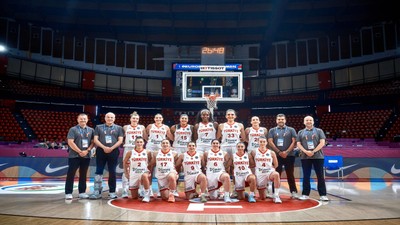 Potanın Perileri, ilk galibiyet için parkeye çıkıyor