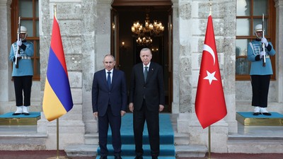 Cumhurbaşkanı Erdoğan, Ermenistan Başbakanı Paşinyan ile görüştü