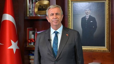Mansur Yavaş, YKS'ye girecek öğrencilere başarı diledi