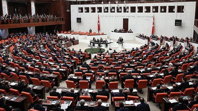 Çalışma hayatına yeni düzenleme TBMM’de: Asgari ücret ve emekli maaşları gündemde