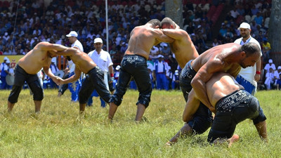 ASKİ Sporlu Feyzullah Aktürk'ten örnek hareket