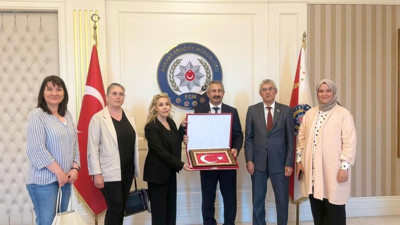 Muhabirler Derneği, Ankara İl Emniyet Müdürü Engin Dinç'i makamında ziyaret etti