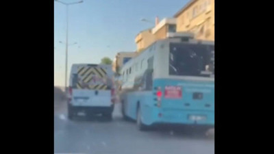 Ankara’da otobüs şoförü trafiği tehlikeye attı! Otobüsü araçların üzerine sürdü