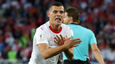 Fenerbahçe’nin orta sahası için Xhaka ihtimali