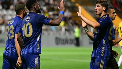 Fenerbahçe, Al-Ittihad’ı 4-0 mağlup etti: Jhon Duran ilk maçında 2 gol attı