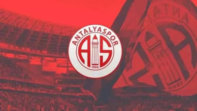 Antalyaspor’da imzalar yağmur gibi atıldı