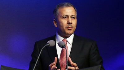 Bakan Yerlikaya duyurdu! Yangında mahsur kalan çok sayıda vatandaş kurtarıldı