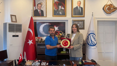 Yasemin Adar Yiğit'ten ASKİ Spor'a ziyaret