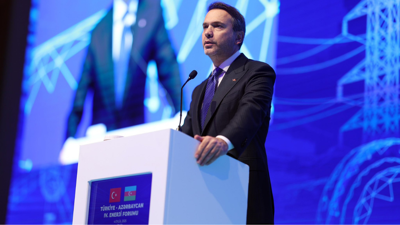 Bakan Bayraktar'ın liderliğinde Türkiye-Azerbaycan 4. Enerji Forumu başladı
