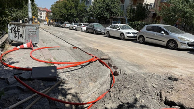 Abidinpaşa’ya yeni hizmet! Mahalleye fiber internet altyapısı oluşturuluyor!