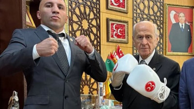 Devlet Bahçeli boksör oldu! 7 yıl sonra aynı poz