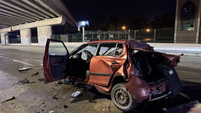 Ankara'da Otomobil Köprüden Uçtu: Sürücü Ağır Yaralı