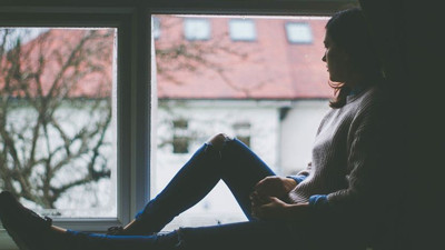 Kadınlar depresyona erkeklerden daha yatkın! İşte nedenleri