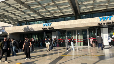 Ankara YHT Garı'nda Cuma yoğunluğu!