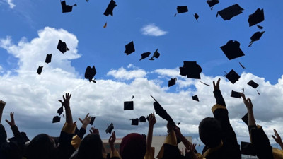 Mezuniyet töreninde neler yapılabilir? Mezuniyet töreninde hangi detaylar gerçekten fark yaratır?