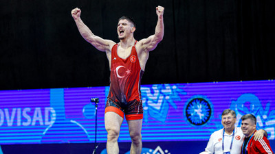 ABB sporcularından dünya arenasında tarihi başarı!