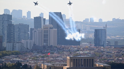 SOLOTÜRK, 29 Ekim Öncesi Anıtkabir Semalarında Nefes Kesen Prova Uçuşu Yaptı