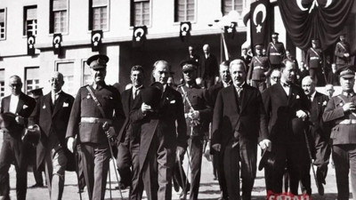 Cumhuriyet’in İlk Kuşaklarından İki Çınar, 29 Ekim Coşkusunu Hâlâ Yüreklerinde Taşıyor